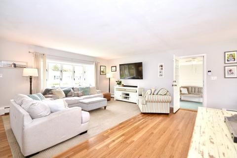 28 Babbitt St, Fairhaven, MA 02719 photo 8