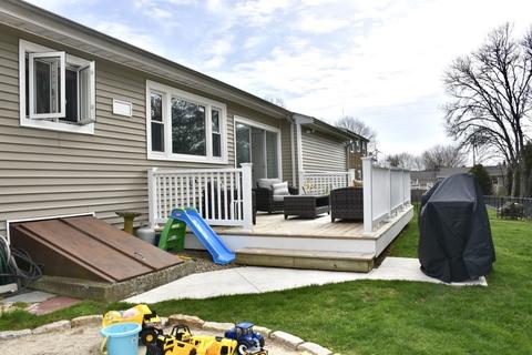 28 Babbitt St, Fairhaven, MA 02719 photo 3