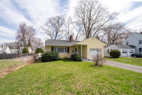 189 Wheeler Ave, Springfield, MA 01118 photo 2