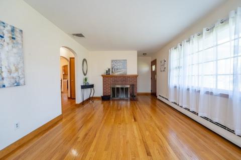 189 Wheeler Ave, Springfield, MA 01118 photo 5