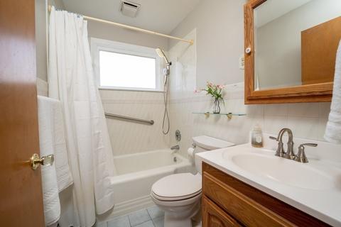 189 Wheeler Ave, Springfield, MA 01118 photo 12