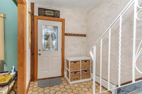 31 Pleasant View Ave, Everett, MA 02149 photo 5