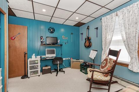 31 Pleasant View Ave, Everett, MA 02149 photo 12