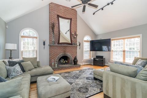 30 Spring St, Wrentham, MA 02093 photo 6