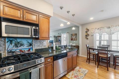518 E 8th St, Boston, MA 02127 photo 16