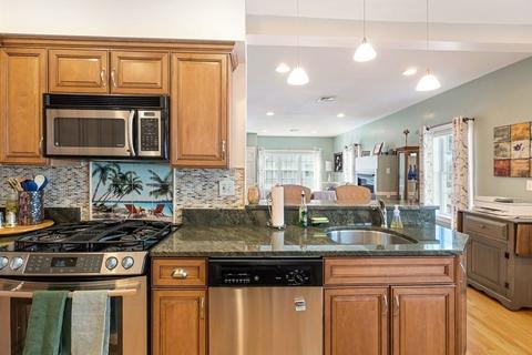 518 E 8th St, Boston, MA 02127 photo 19