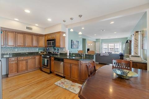 518 E 8th St, Boston, MA 02127 photo 15