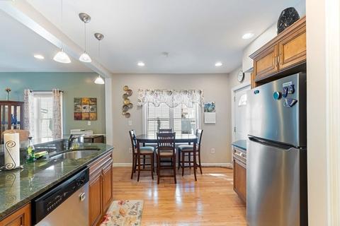 518 E 8th St, Boston, MA 02127 photo 17