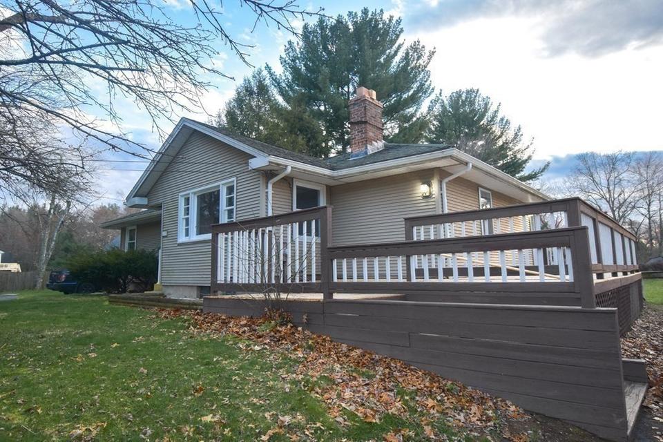  222 Cabinet St, Springfield, MA 01129 photo 32