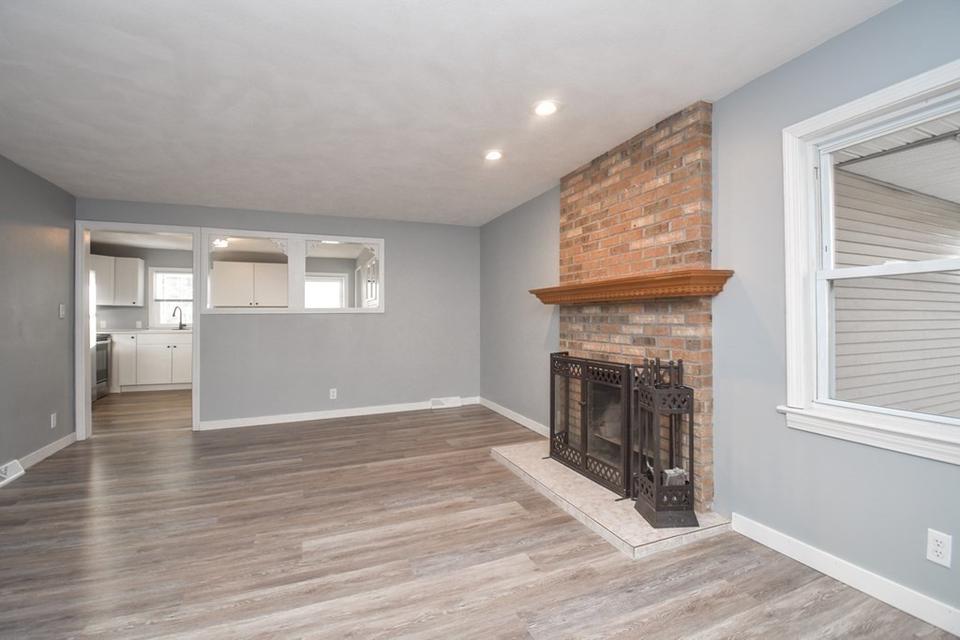  222 Cabinet St, Springfield, MA 01129 photo 13