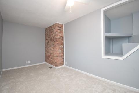 222 Cabinet St, Springfield, MA 01129 photo 24