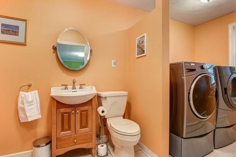 96 Canterbury Ln, Needham, MA 02492 photo 32