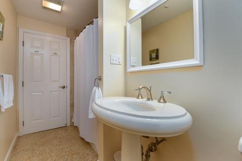 96 Canterbury Ln, Needham, MA 02492 photo 21