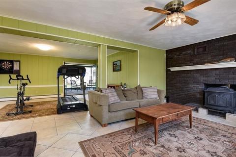 96 Canterbury Ln, Needham, MA 02492 photo 28