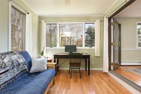 96 Canterbury Ln, Needham, MA 02492 photo 10