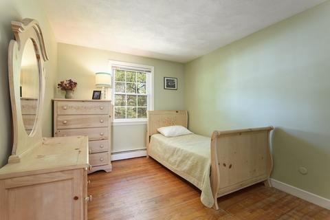 96 Canterbury Ln, Needham, MA 02492 photo 15