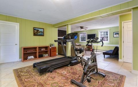 96 Canterbury Ln, Needham, MA 02492 photo 29