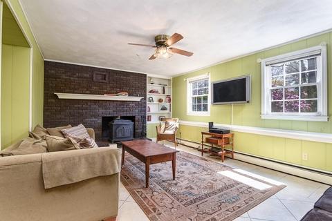 96 Canterbury Ln, Needham, MA 02492 photo 27