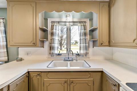 145 Devens St, Springfield, MA 01151 photo 10