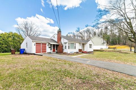 145 Devens St, Springfield, MA 01151 photo 2