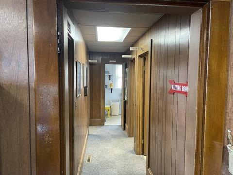 15 Pine St, West Springfield, MA 01089 photo 4