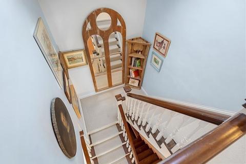 82 West, Beverly, MA 01915 photo 21