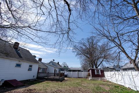 102 Frontenac St, Chicopee, MA 01020 photo 26