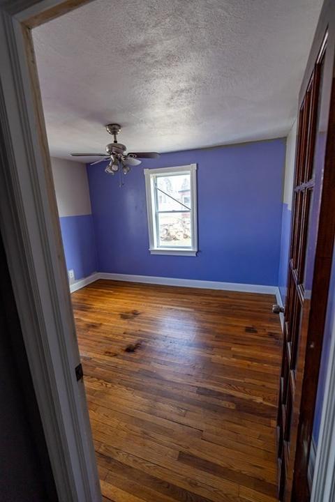 102 Frontenac St, Chicopee, MA 01020 photo 11