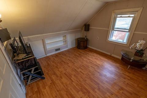 102 Frontenac St, Chicopee, MA 01020 photo 21