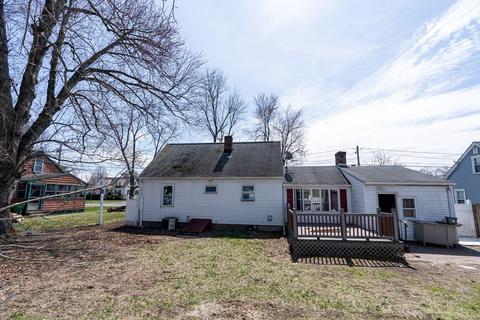 102 Frontenac St, Chicopee, MA 01020 photo 24