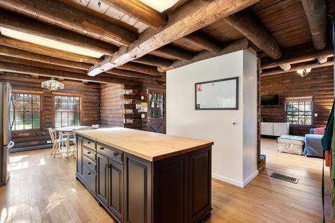 43 Cider Mill Ln, Upton, MA 01568 photo 8