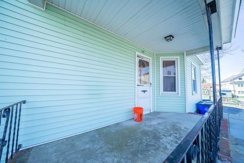 29 Eaton St, Fall River, MA 02723 photo 7