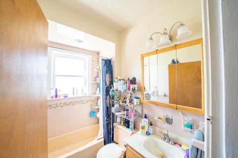 29 Eaton St, Fall River, MA 02723 photo 18