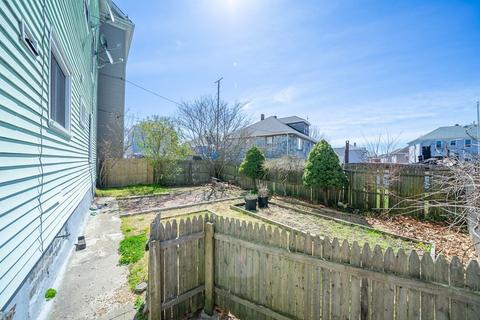 29 Eaton St, Fall River, MA 02723 photo 8
