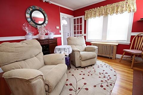 5 Edison St, Saugus, MA 01906 photo 8