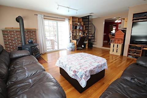 5 Edison St, Saugus, MA 01906 photo 12