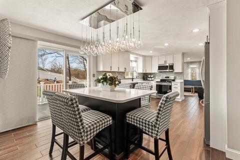 3 Patrick Cir, Stoneham, MA 02180 photo 9