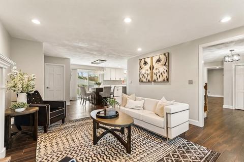 3 Patrick Cir, Stoneham, MA 02180 photo 6