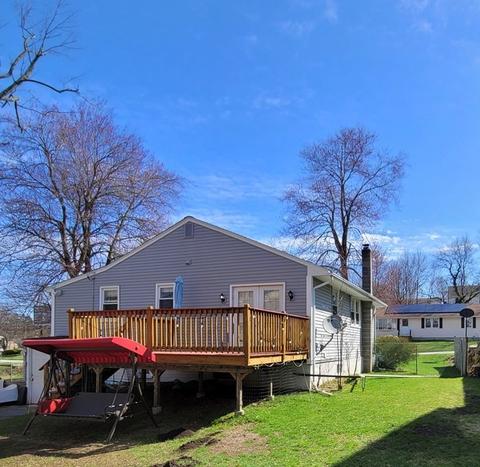 8 Maranda St, Worcester, MA 01604 photo 3
