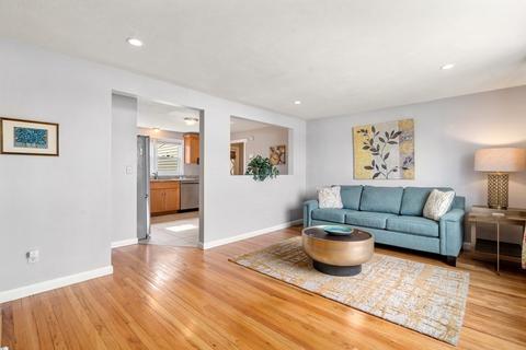 6 Davis Rd, Hudson, MA 01749 photo 3