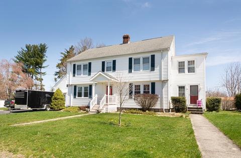 12 Brodeur Ave, Webster, MA 01570 photo 2