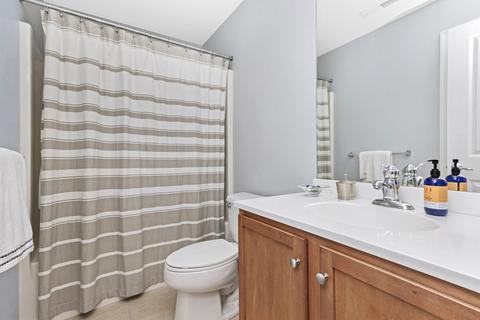 21 Howarth Dr, Upton, MA 01568 photo 29