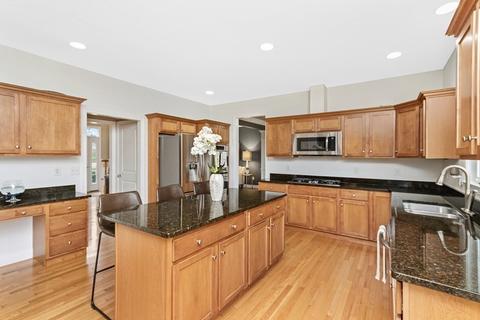 21 Howarth Dr, Upton, MA 01568 photo 9