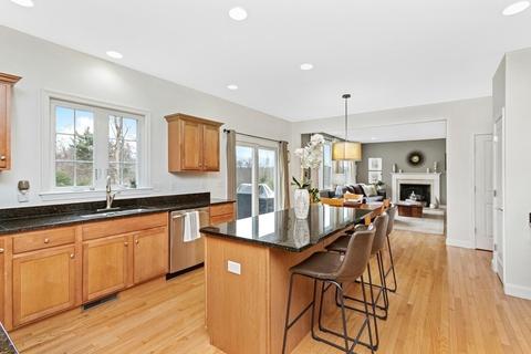 21 Howarth Dr, Upton, MA 01568 photo 10