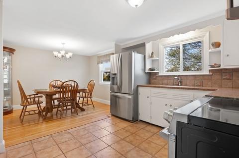 122 Collins St, Danvers, MA 01923 photo 11