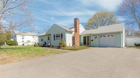 122 Collins St, Danvers, MA 01923 photo 1