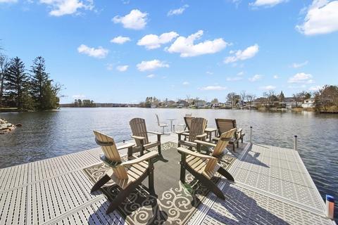 21 Mark Ave, Webster, MA 01570 photo 1