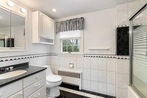135 Lindbergh Ave, Needham, MA 02494 photo 15