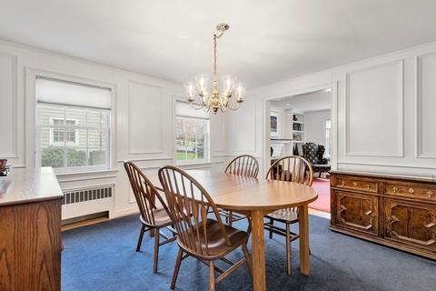 135 Lindbergh Ave, Needham, MA 02494 photo 3