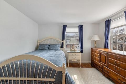 135 Lindbergh Ave, Needham, MA 02494 photo 14